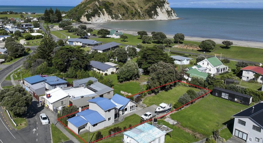  at 140 Newcastle Street, Māhia