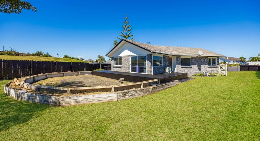  at 15 Advocate Place, Randwick Park, Manukau City, Auckland