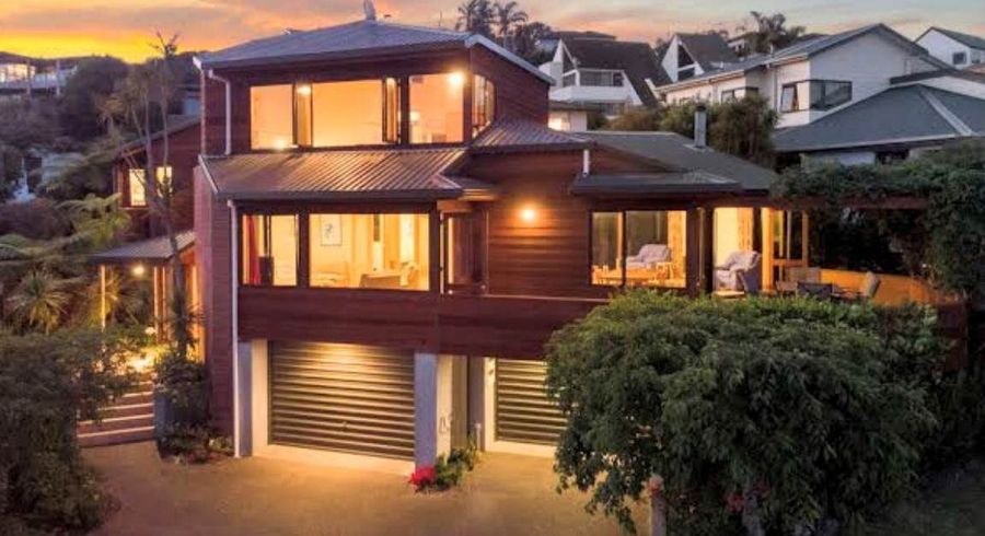  at 11 Calypso Place, Rothesay Bay, North Shore City, Auckland