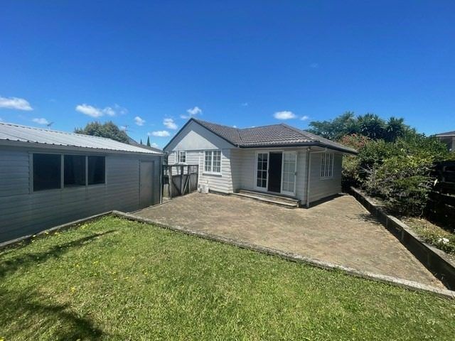  at 9 Towra Place, Botany Downs, Manukau City, Auckland