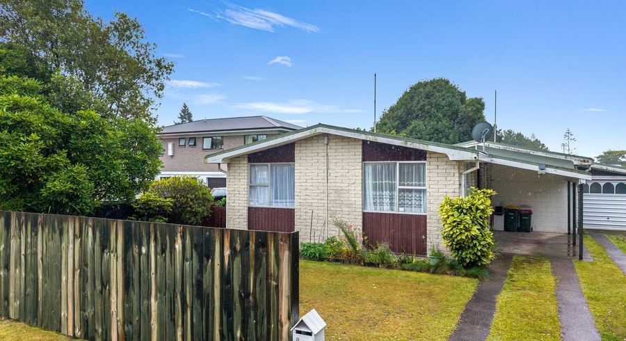  at 8 McKee Avenue, Fenton Park, Rotorua, Bay Of Plenty