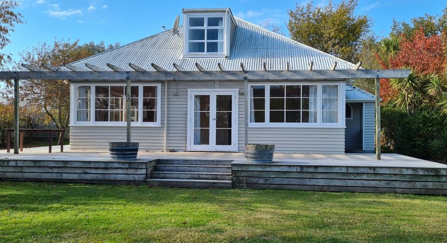  at 24 Weld Street, Martinborough