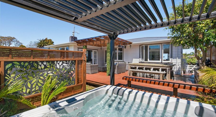  at 27 Woodford Avenue, Brookfield, Tauranga, Bay Of Plenty