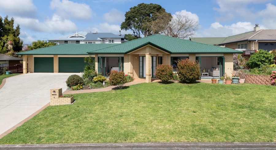  at 4 Jacaranda Court, Pukekohe