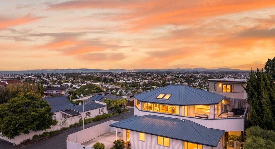  at 7 Enfield Road, Hospital Hill, Napier, Hawke's Bay