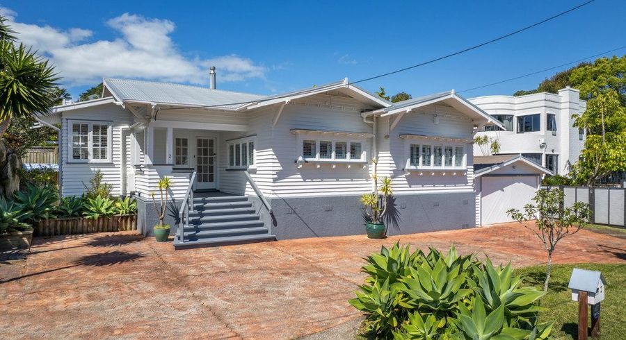  at 2 Balfour Street, Bayswater, North Shore City, Auckland