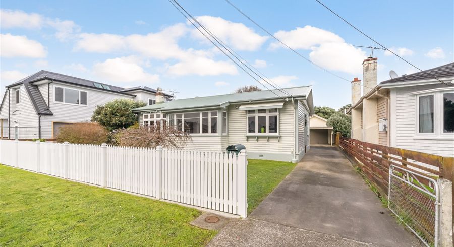  at 8 North Street, Petone, Lower Hutt