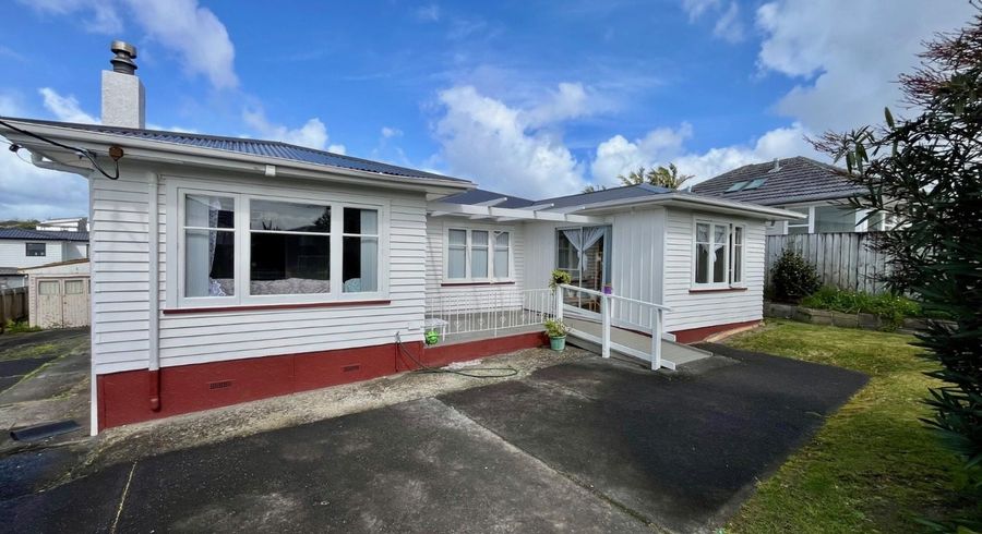  at 47 Royal View Road, Te Atatu South, Waitakere City, Auckland