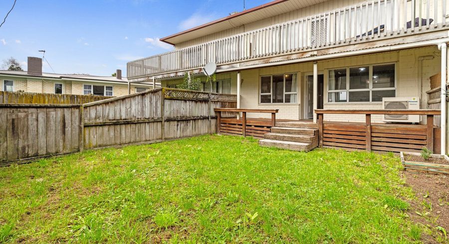  at Flat 2/53 Albert Street, Hamilton East, Hamilton, Waikato
