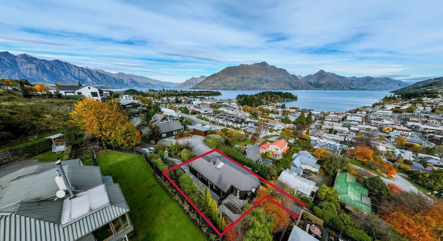  at 13 Malaghan Street, Town Centre, Queenstown-Lakes, Otago