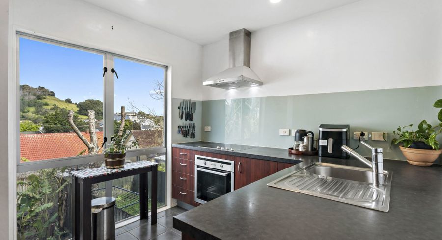  at 9/852 Mount Eden Road, Three Kings, Auckland City, Auckland