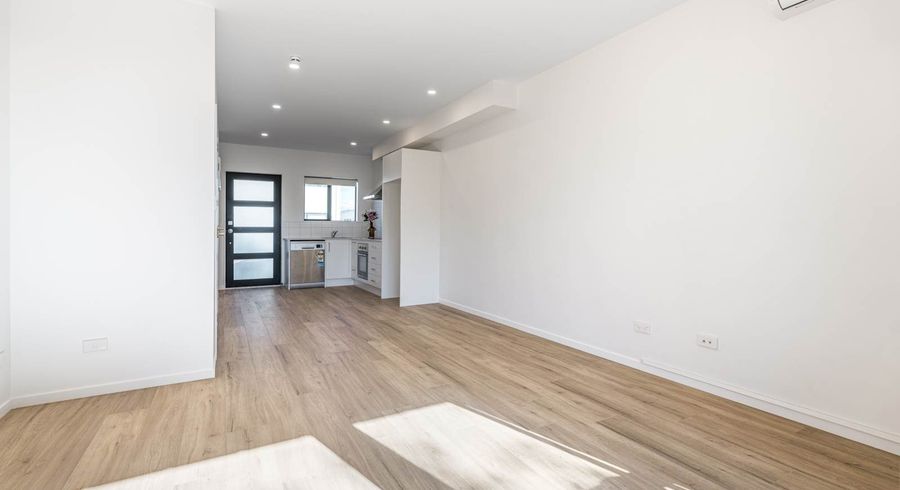  at 13 Eileen Newey Place, Henderson, Waitakere City, Auckland