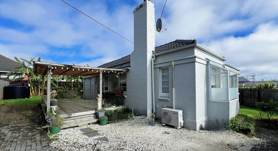  at 279 Massey Road, Mangere East, Manukau City, Auckland