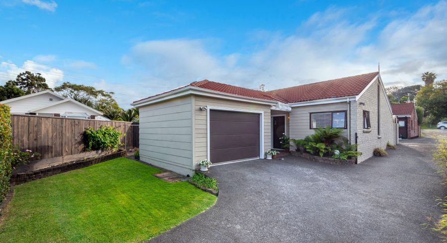  at 2/20 Wolsley Avenue, Milford, North Shore City, Auckland