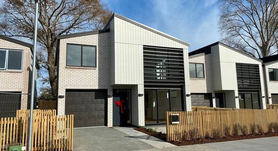  at 6 Manahi Lane, Panmure, Auckland City, Auckland