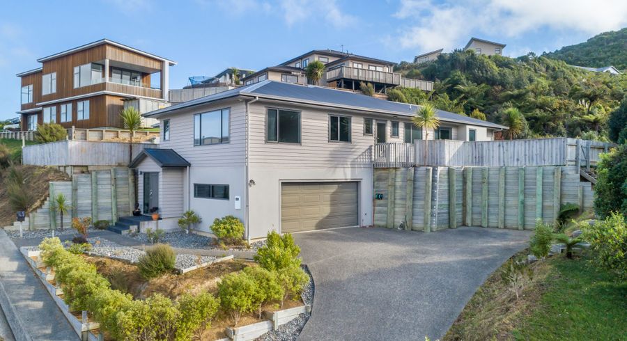  at 4 Winifred Way, Belmont, Lower Hutt
