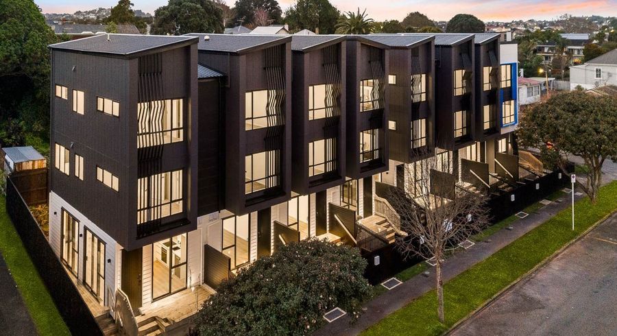  at 2/6C Kingsway Avenue, Sandringham, Auckland City, Auckland