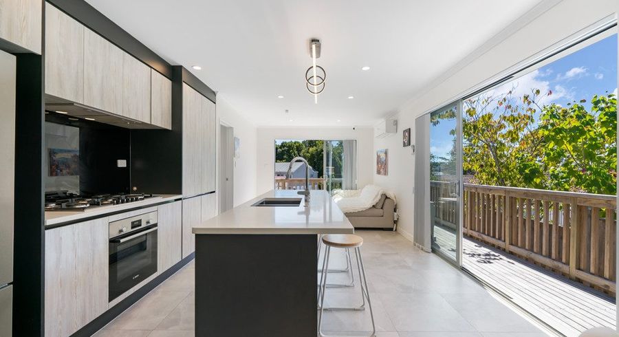  at 7/11 Celeste Place, Totara Vale, North Shore City, Auckland