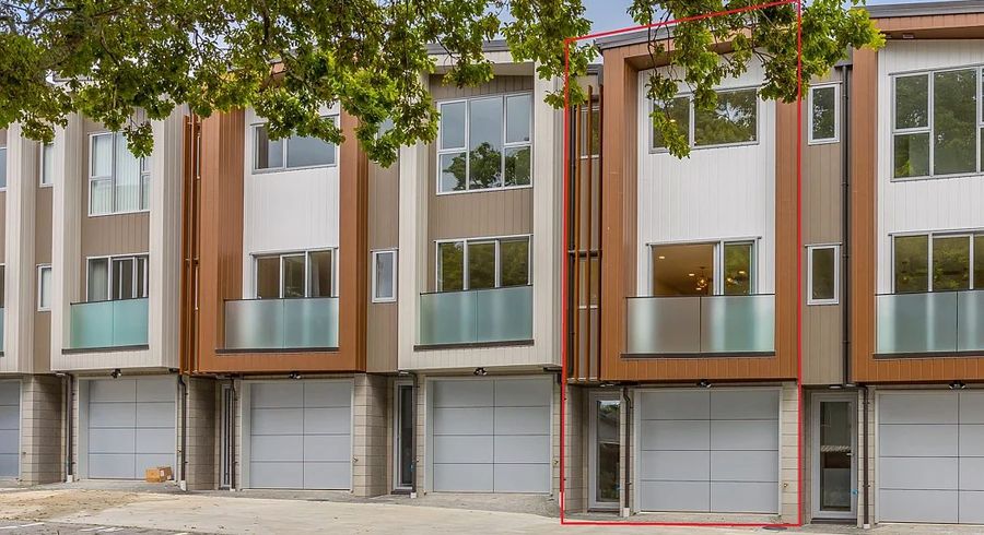  at 10/1358 Dominion Road, Mount Roskill, Auckland City, Auckland