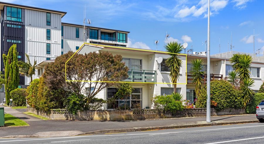  at 2/16 Park Street, City Centre, Tauranga, Bay Of Plenty