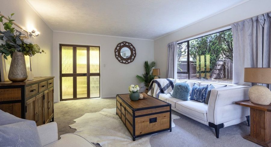  at 5/58 Hayr Road, Three Kings, Auckland