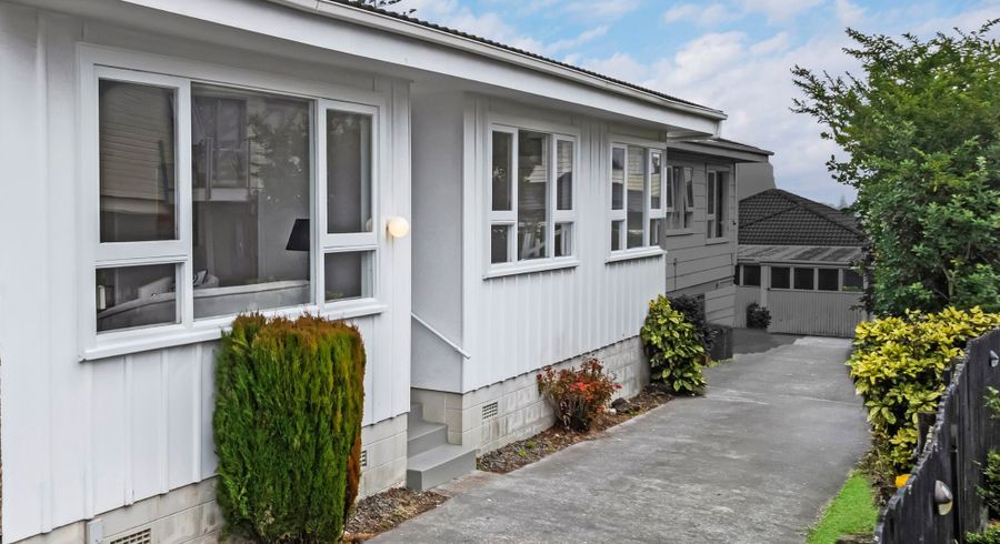  at 2/346 Richardson Road, Mount Roskill, Auckland City, Auckland
