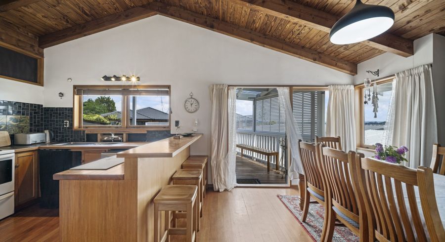  at 42 Mcfadzean Drive, Blockhouse Bay, Auckland City, Auckland