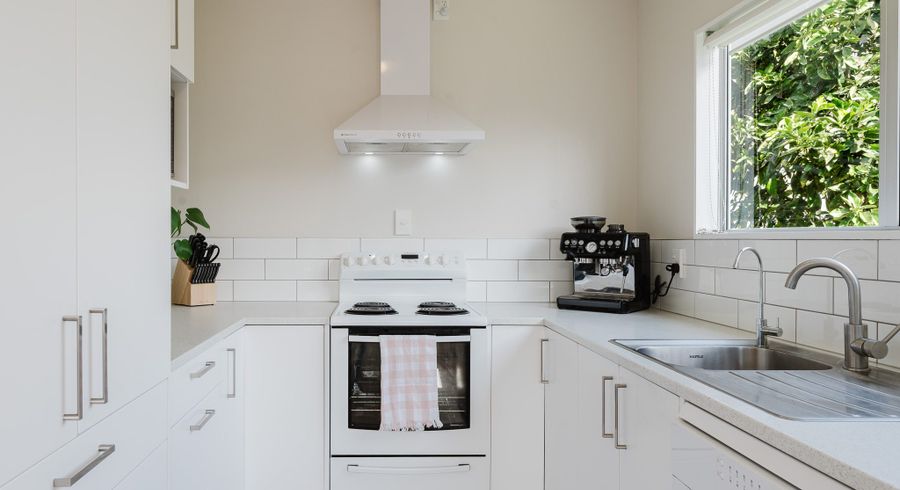  at 4 Beadle Place, Saint Andrews, Hamilton, Waikato