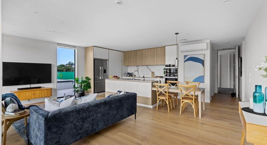  at 205/32 Anzac Road, Browns Bay, North Shore City, Auckland