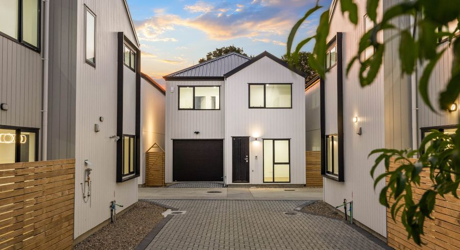  at 113 Beach Road, Te Atatu Peninsula, Waitakere City, Auckland