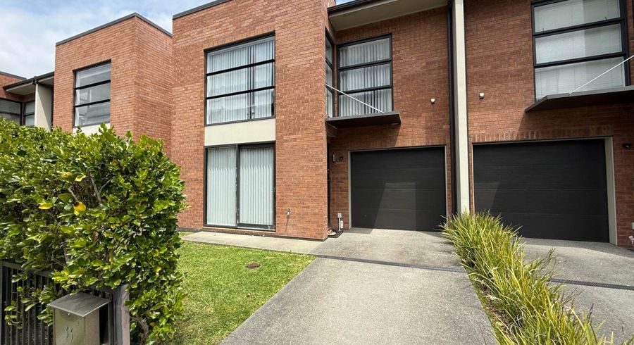  at 33 Scoria Crescent, Stonefields, Auckland