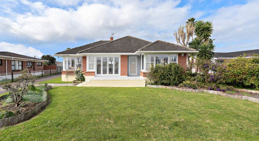  at 1/27 Buckingham Crescent, Papatoetoe, Auckland