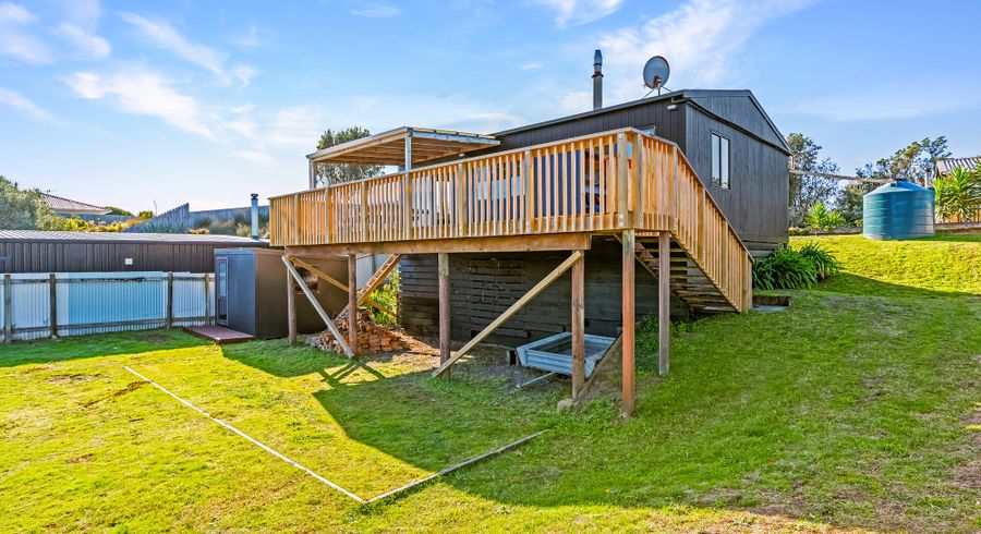  at 3 James Street, Waikawa Beach, Horowhenua, Manawatu / Whanganui