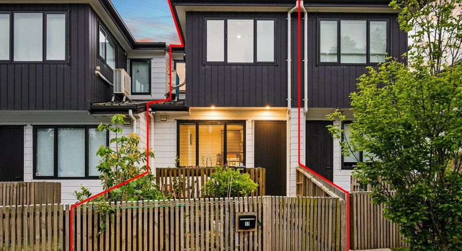  at 17 Dishys Road, Flat Bush, Manukau City, Auckland