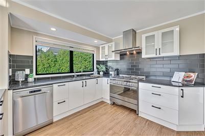  at 11 Raphael Place, West Harbour, Auckland