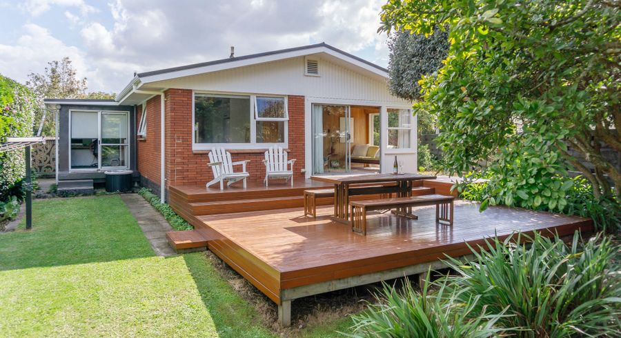  at 14 Carlson Crescent, Silverdale, Hamilton