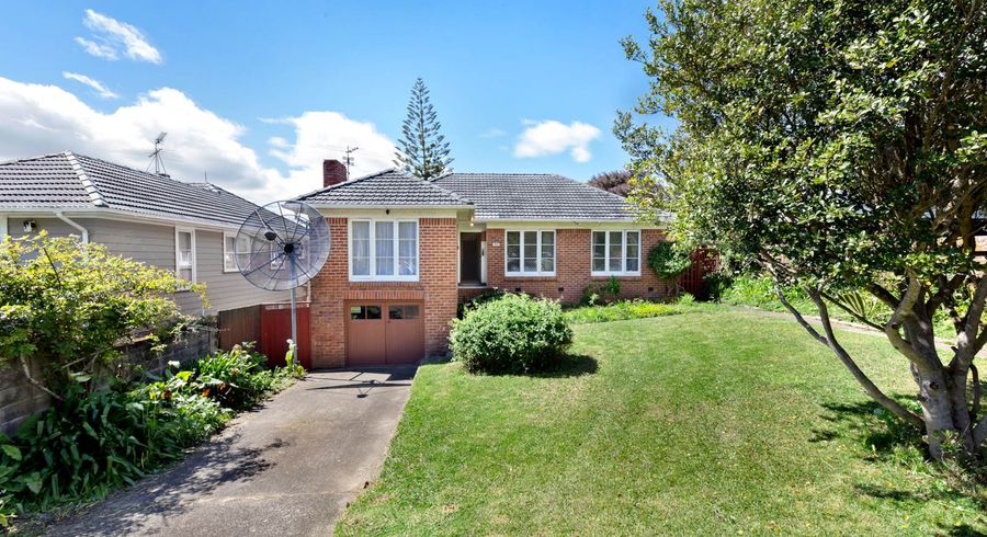  at 172 Boundary Road, Blockhouse Bay, Auckland