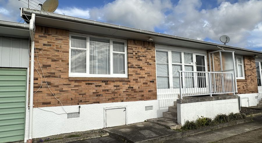  at 2/40 Abercrombie Street, Howick, Manukau City, Auckland
