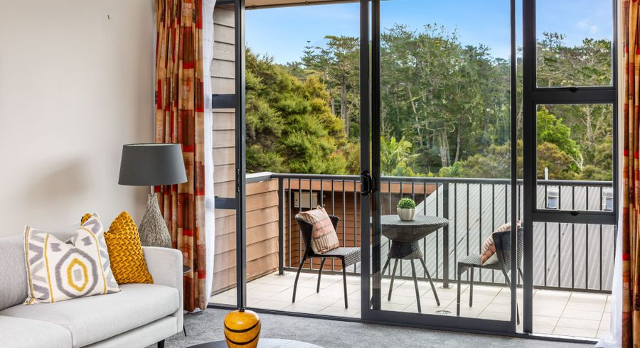  at C 11/28 The Avenue, Albany, North Shore City, Auckland