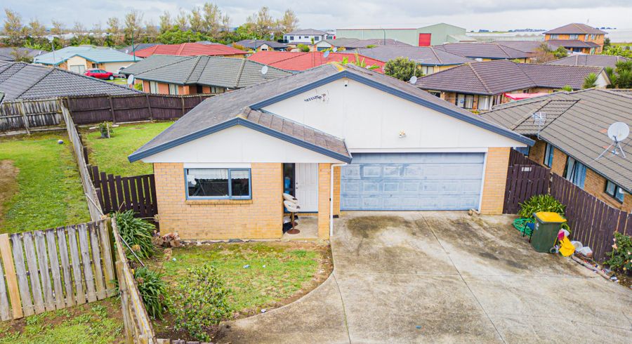  at 8 Orrell Place, Mangere, Auckland