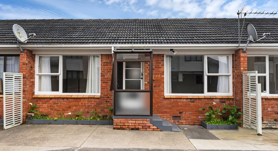  at 2/19 Motatau Road, Papatoetoe, Manukau City, Auckland