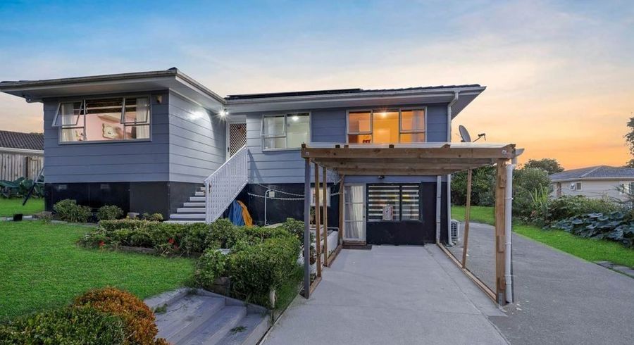 at 11 Fairdale Avenue, Red Hill, Papakura, Auckland