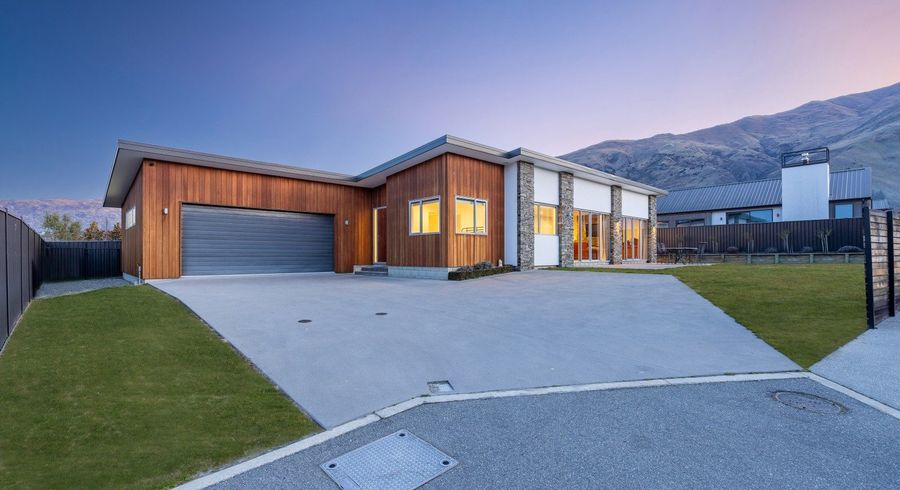 at 7 Macandrew Lane, Wanaka