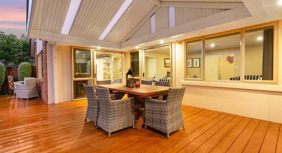 at 64 St James Drive, Huntington, Hamilton