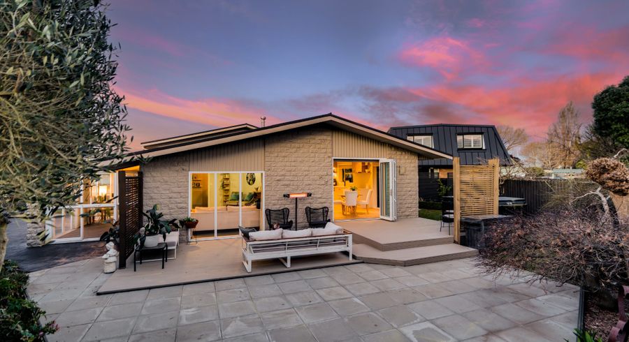  at 25 Hillcrest Place, Avonhead, Christchurch City, Canterbury