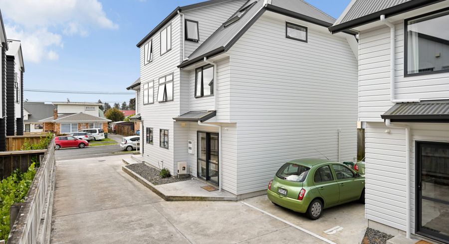  at 24B Hogan Street, Hamilton East, Hamilton, Waikato