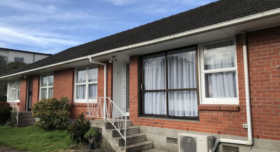  at 2/15 Brook Street, Milford, Auckland