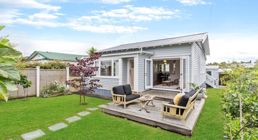  at 37 Holly Street, Avondale, Auckland