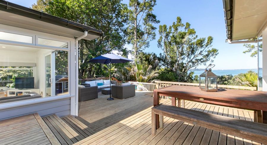  at 18 Okewa Road, Titirangi, Auckland