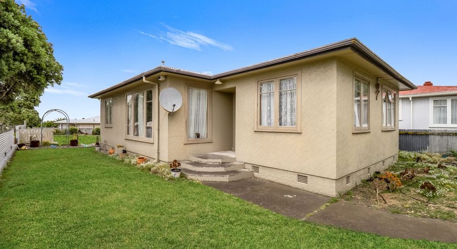  at 72 Manuka Street, Castlecliff, Whanganui, Manawatu / Whanganui